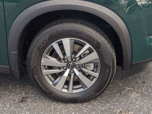 Certified 2025 Nissan Pathfinder SL image 11