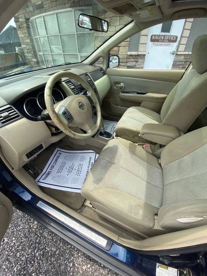 Used 2007 Nissan Versa Hatchback w/ Convenience Pkg FWD image 11