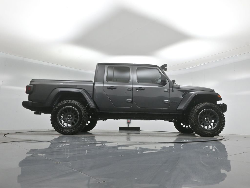 Used 2023 Jeep Gladiator Sport AWD/4WD image 39