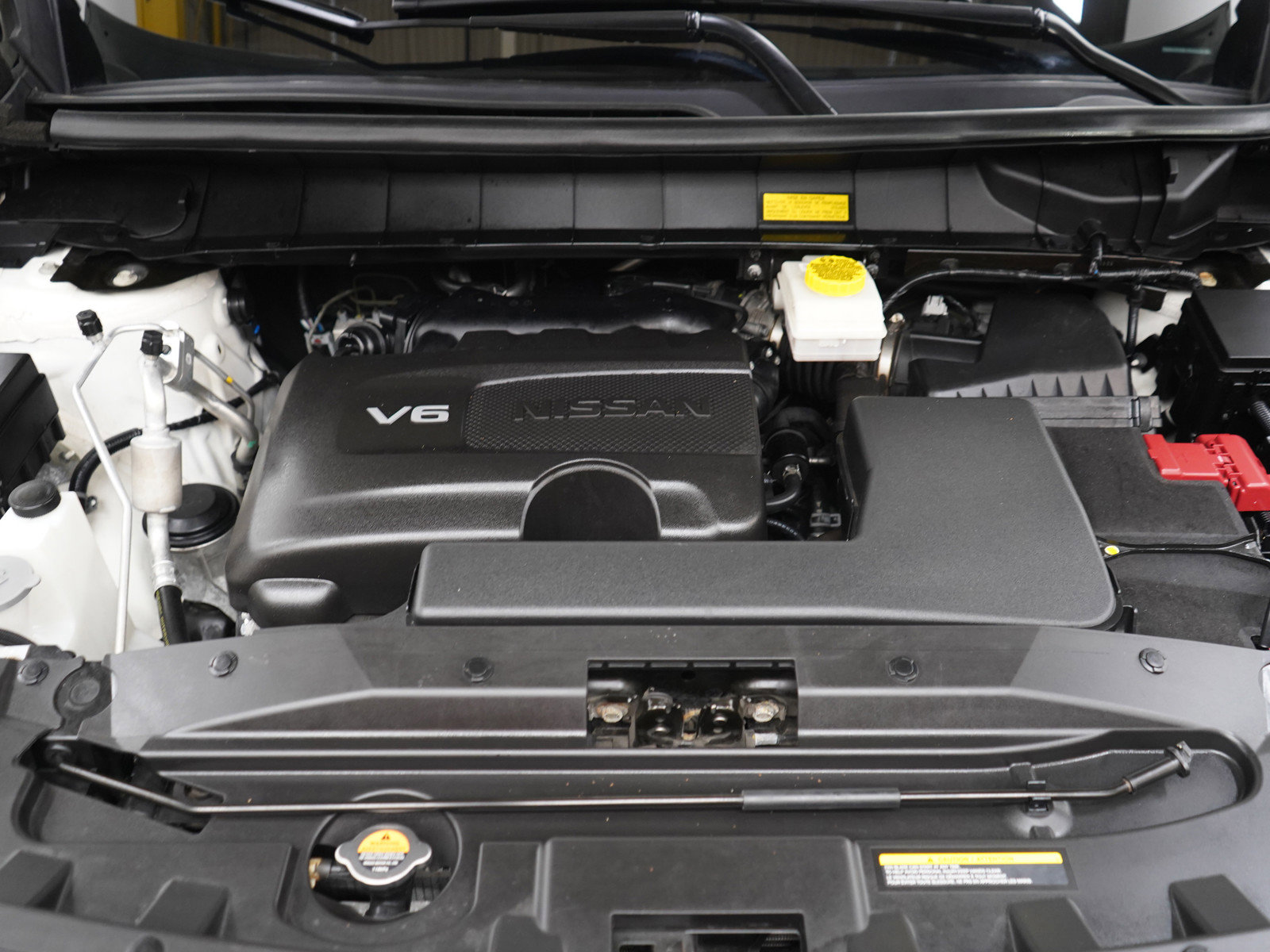 Used 2023 Nissan Pathfinder SL AWD/4WD image 28