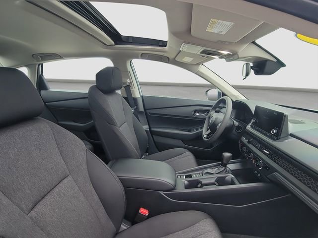 Used 2025 Honda Accord SE image 19