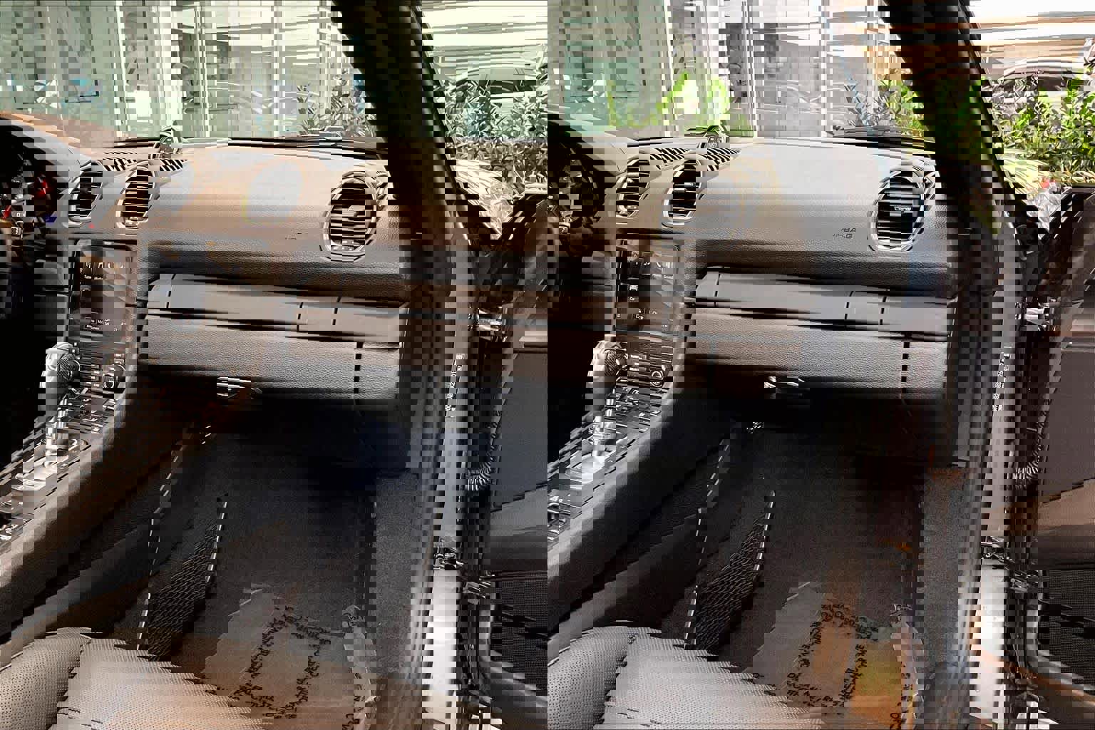 Used 2025 Porsche 718 Boxster S image 17