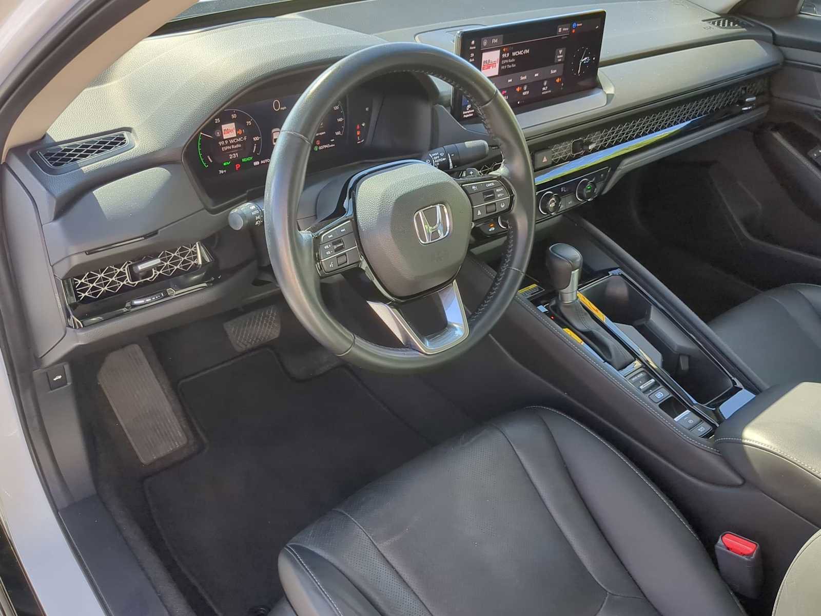 Used 2023 Honda Accord Touring image 15