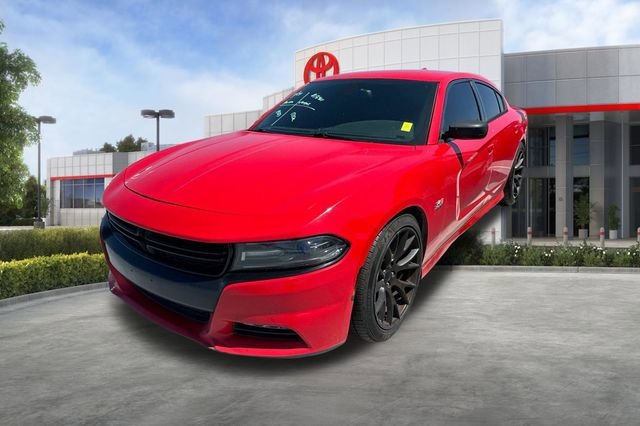 Used 2015 Dodge Charger R/T RWD image 2