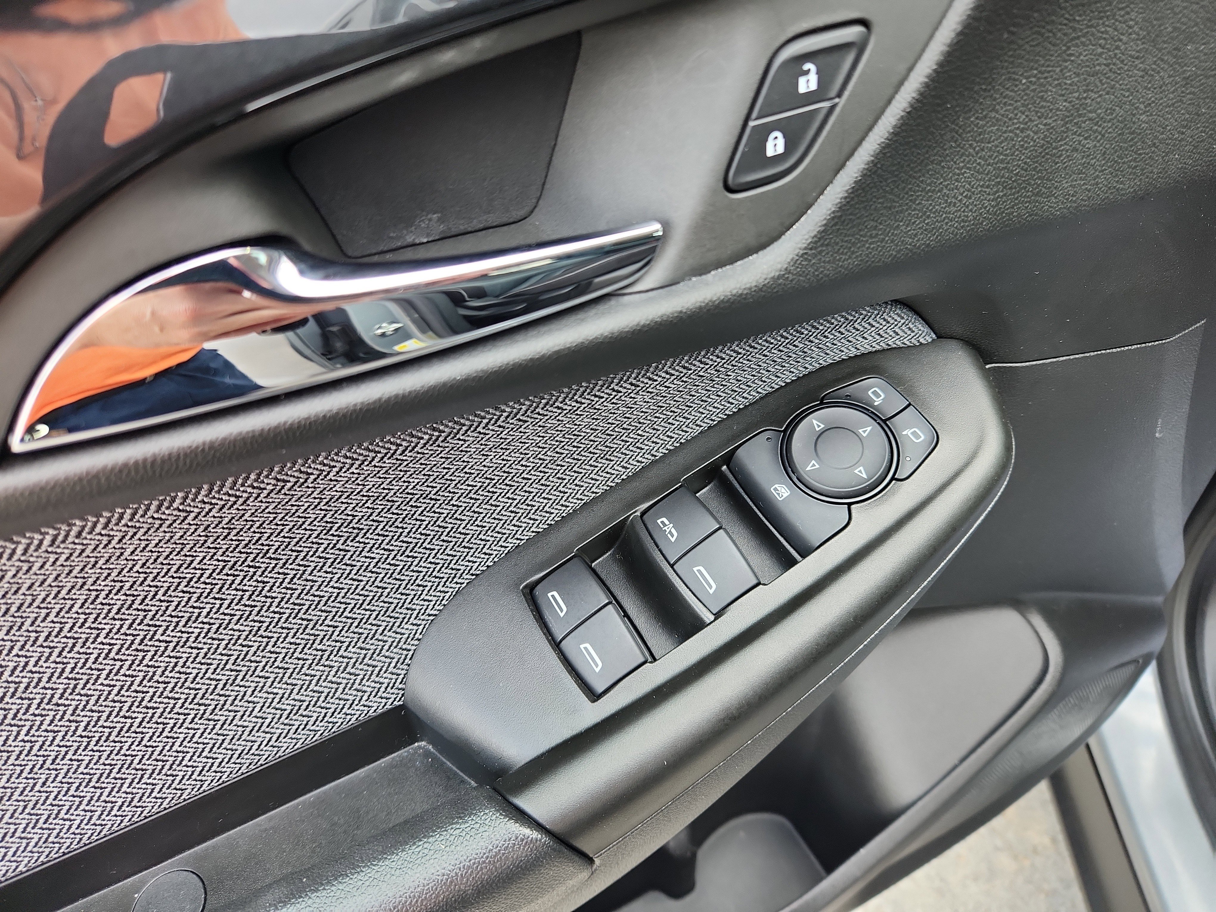 Used 2024 Chevrolet TrailBlazer LT w/ Driver Confidence Package image 21