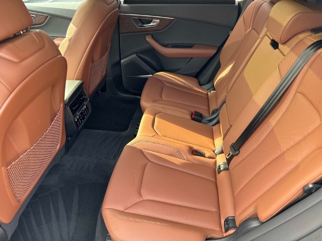 Used 2024 Audi Q8 Premium Plus w/ Premium Plus Package AWD/4WD image 13