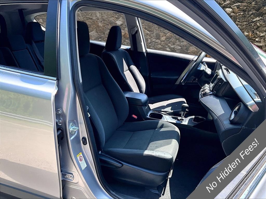 Used 2018 Toyota RAV4 LE w/ All Weather Liner Package AWD/4WD image 7