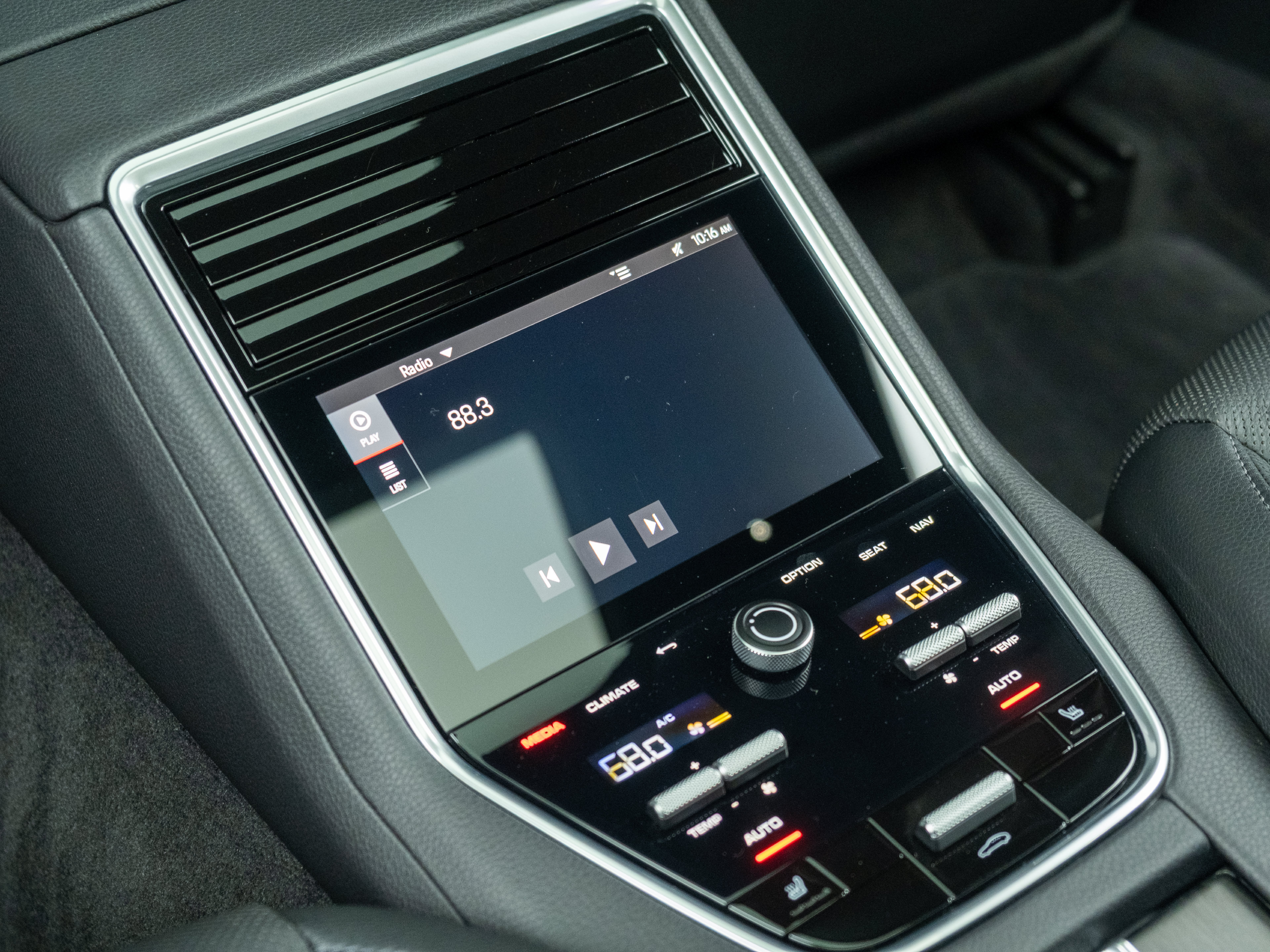 Certified 2023 Porsche Panamera 4 Platinum Edition AWD/4WD image 43