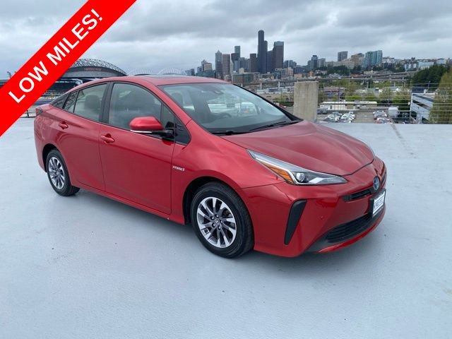 Used 2019 Toyota Prius XLE w/ Premium Convenience Package FWD image 1