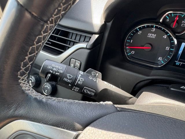 Used 2019 Chevrolet Suburban Premier AWD/4WD image 28