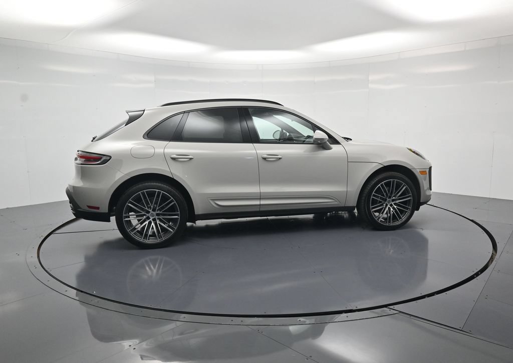 New 2026 Porsche Macan AWD/4WD image 41