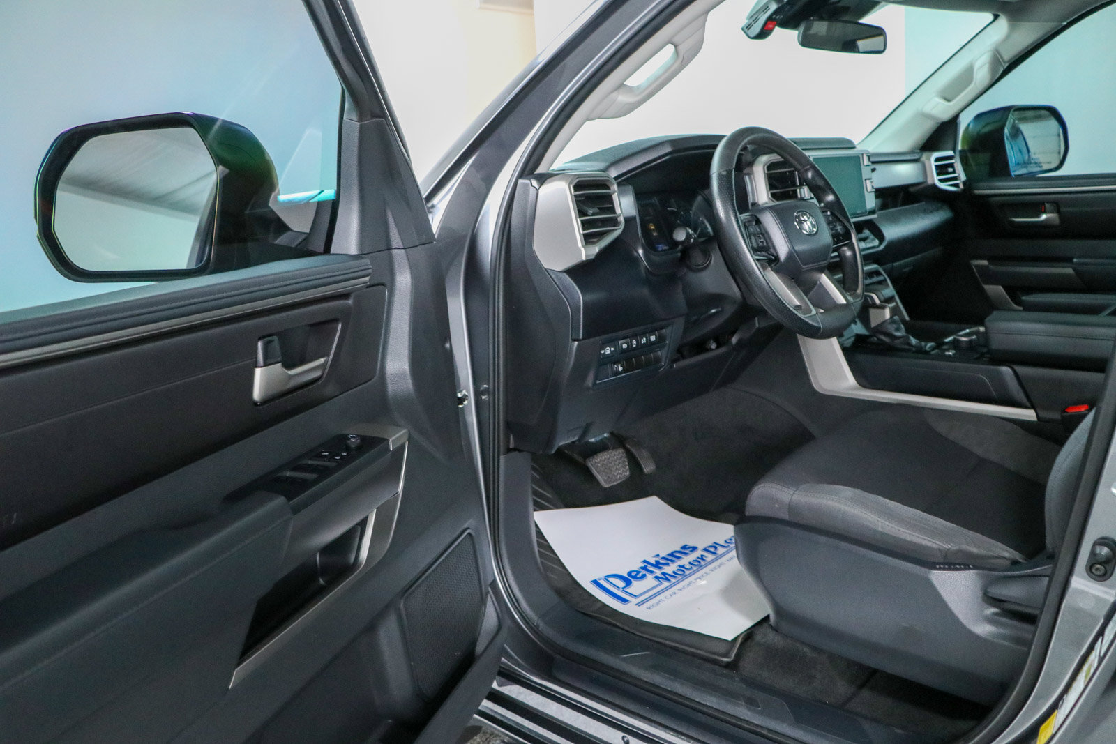 Used 2024 Toyota Tundra SR5 AWD/4WD image 3