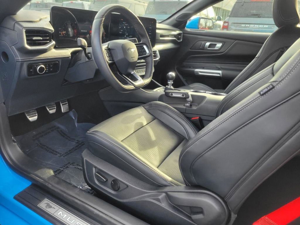Used 2025 Ford Mustang GT Premium w/ GT Performance Package image 19