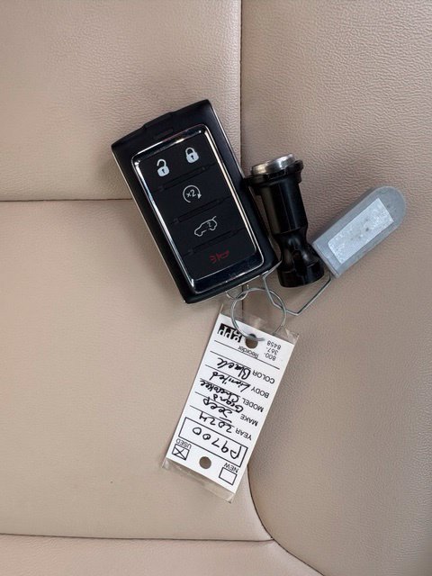 Used 2024 Jeep Grand Cherokee Limited AWD/4WD image 6