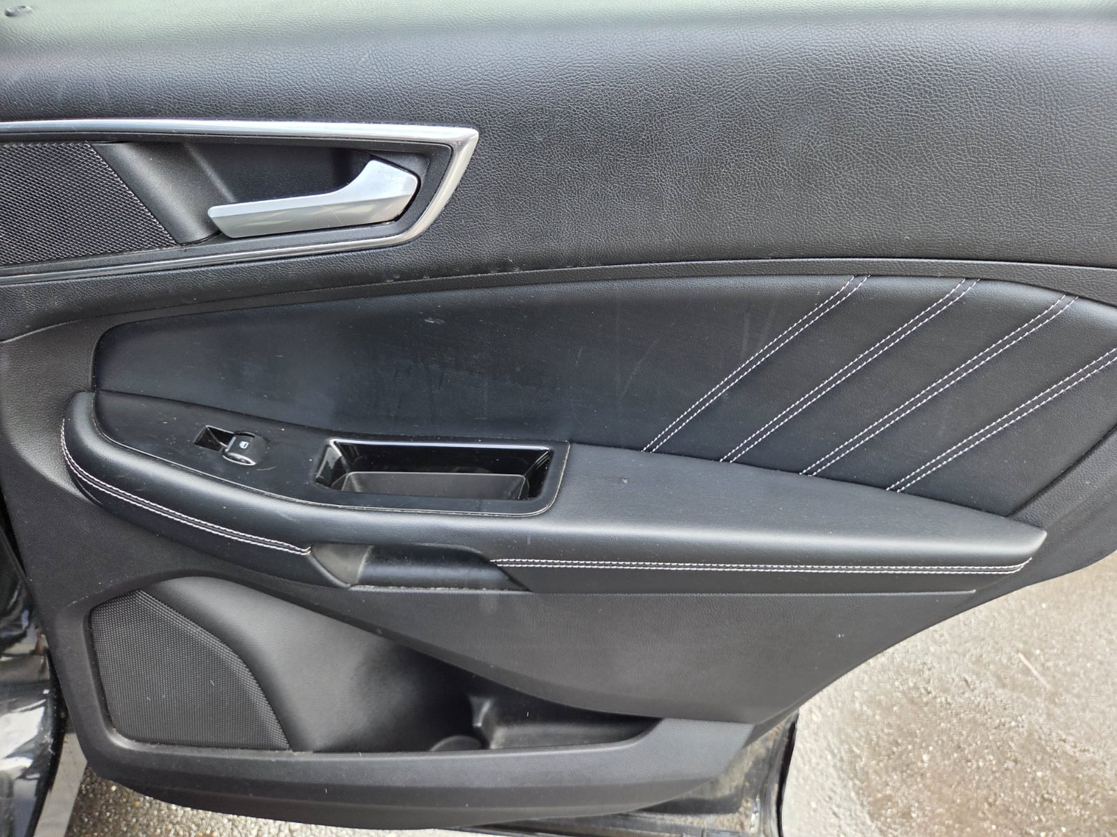 Used 2015 Ford Edge Sport w/ Equipment Group 401A FWD image 12