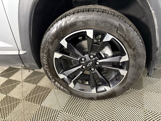 Used 2025 Chevrolet Equinox RS w/ LPO, Floor Liner Package image 23