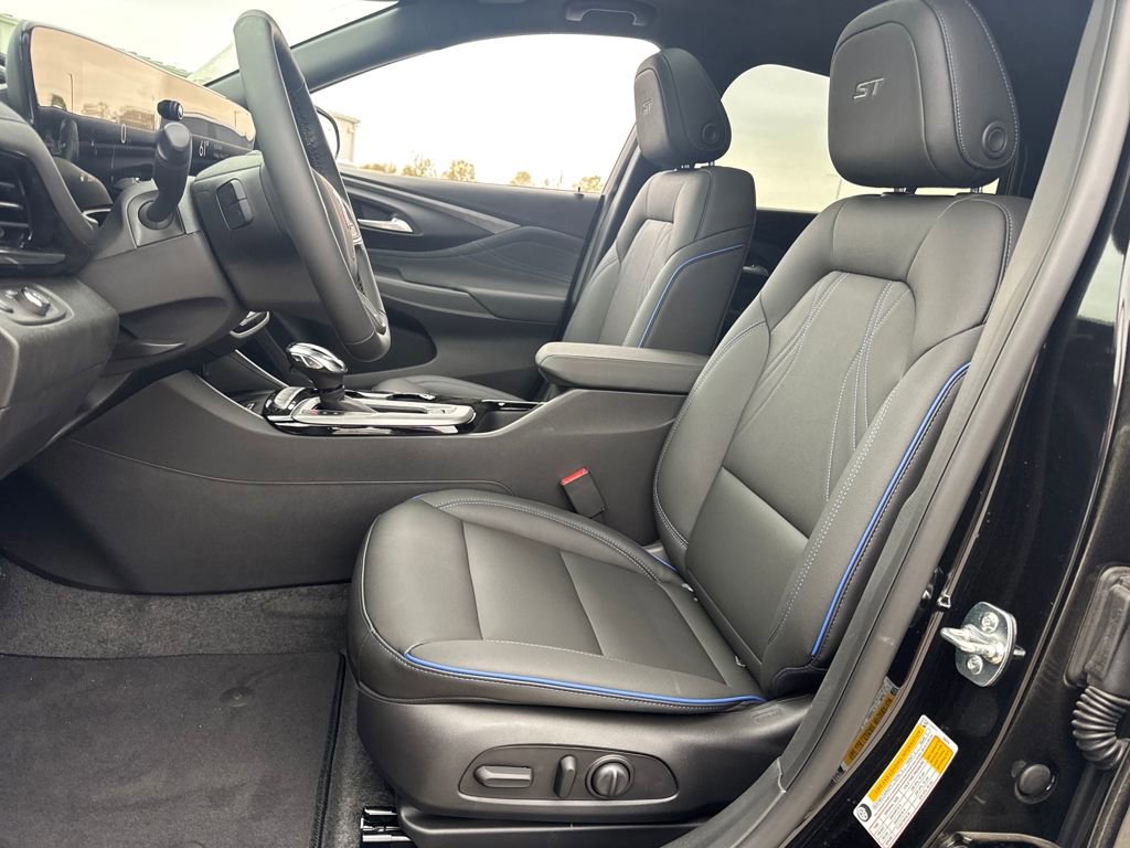 New 2026 Buick Envista Sport Touring image 14