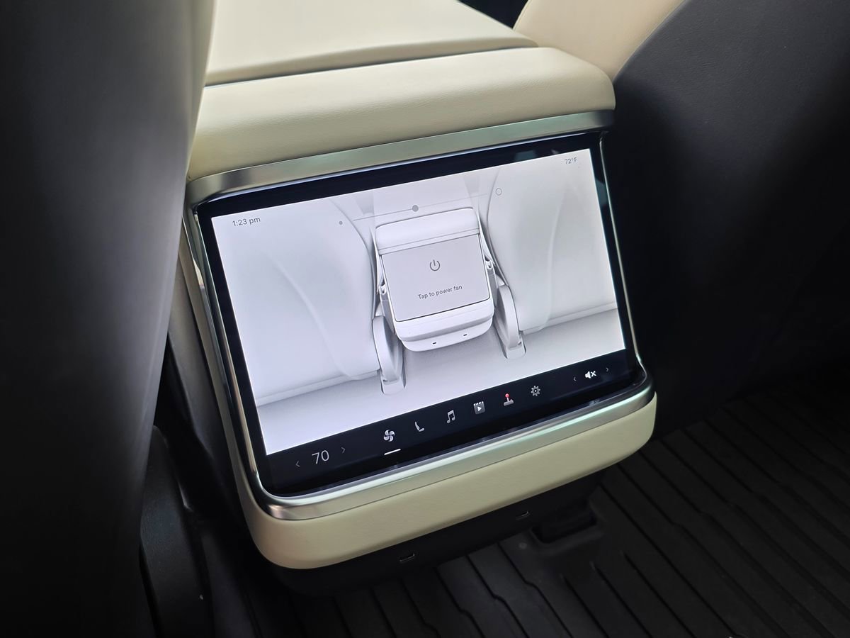 Used 2024 Tesla Model S AWD/4WD image 26