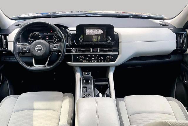 Certified 2022 Nissan Pathfinder SV w/ SV Premium Package AWD/4WD image 16