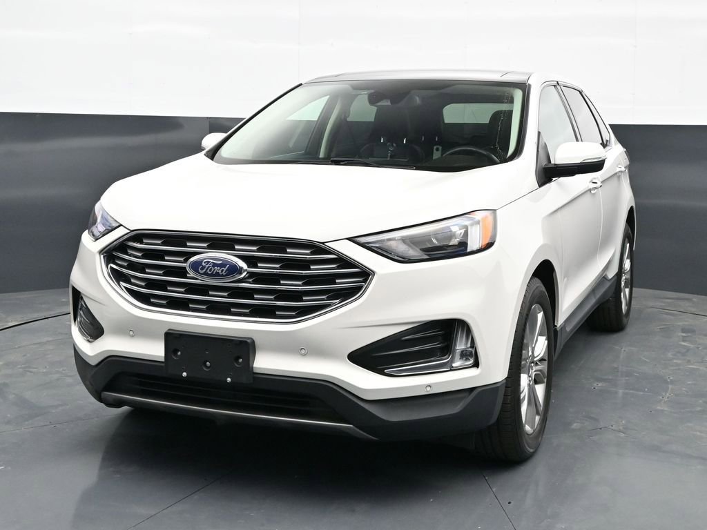 Used 2022 Ford Edge Titanium AWD/4WD image 3