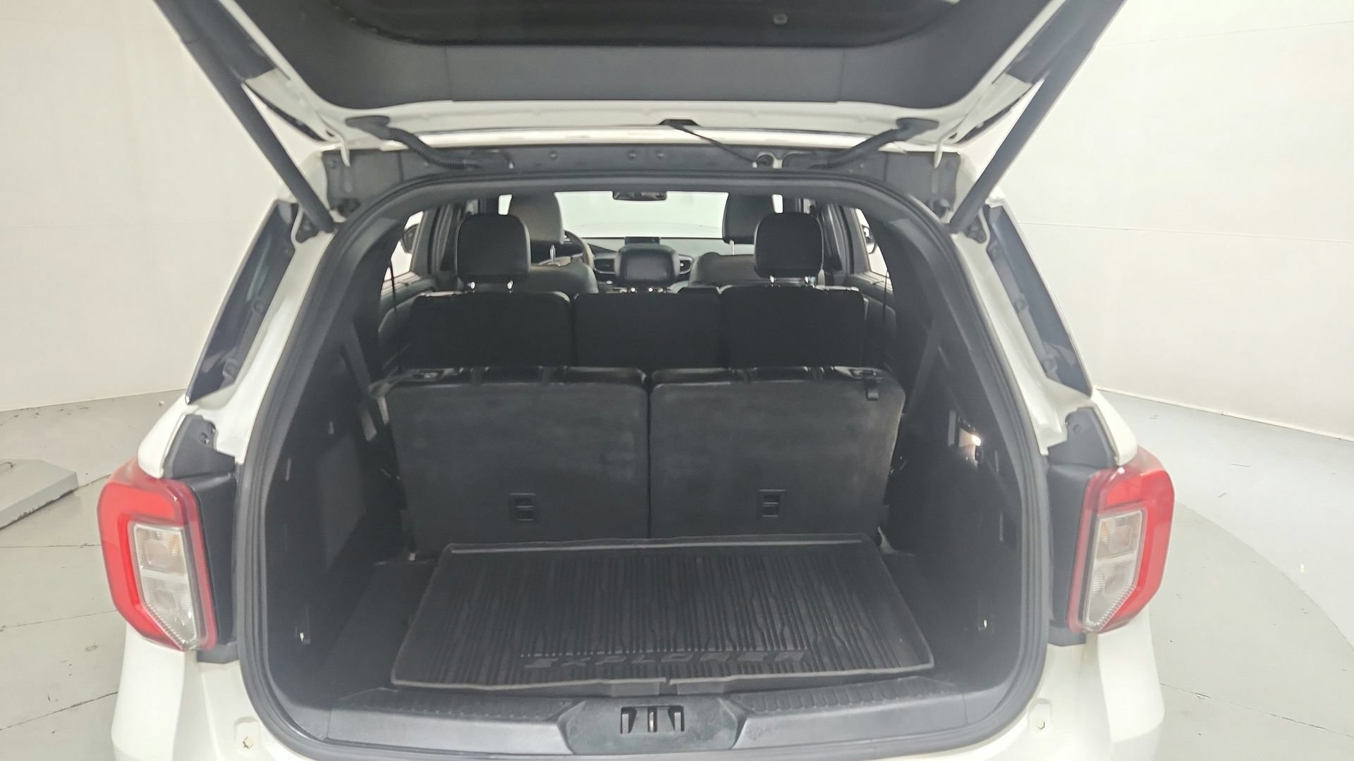 Used 2021 Ford Explorer ST w/ Equipment Group 401A AWD/4WD image 23