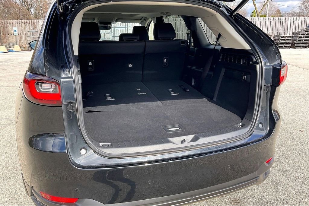 Certified 2026 MAZDA CX-90 3.3 Turbo w/ Preferred Package image 28