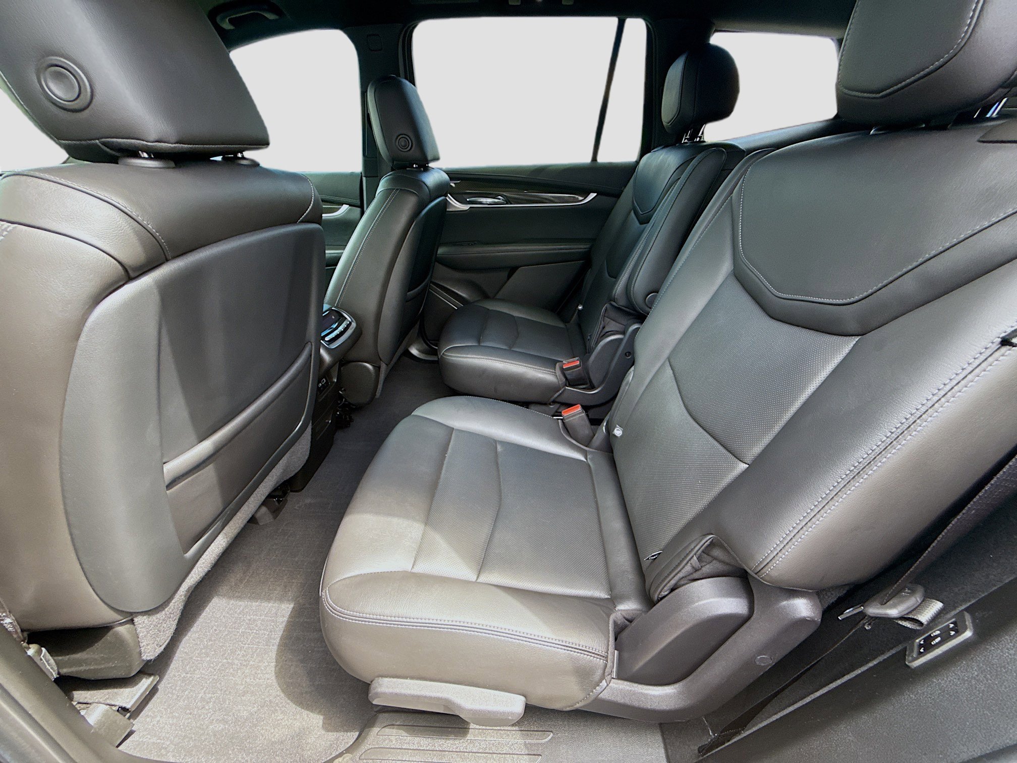 Used 2023 Cadillac XT6 Sport image 24