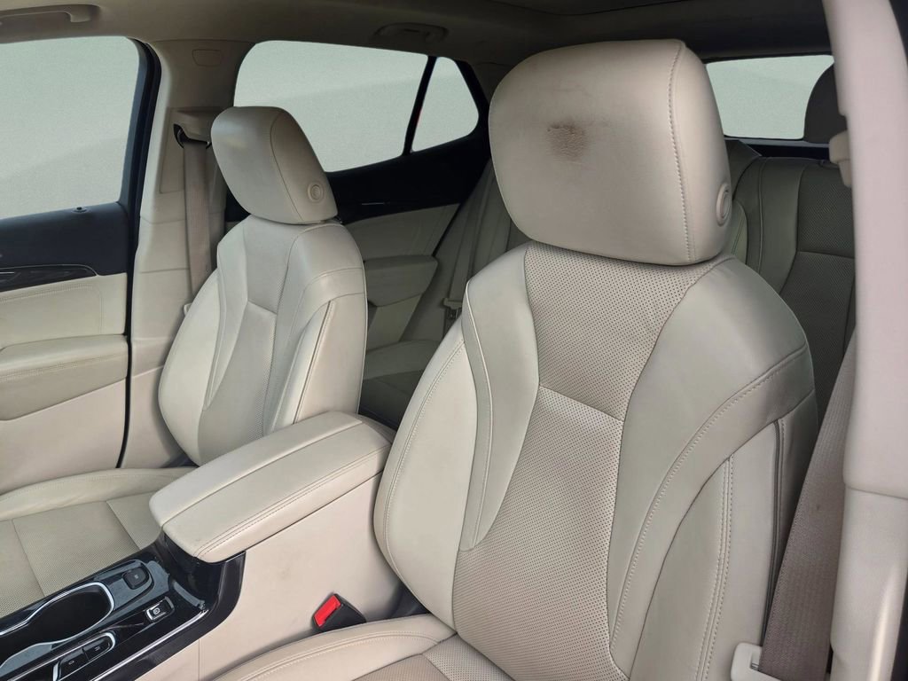 Used 2021 Buick Envision Essence w/ Technology Package I image 21