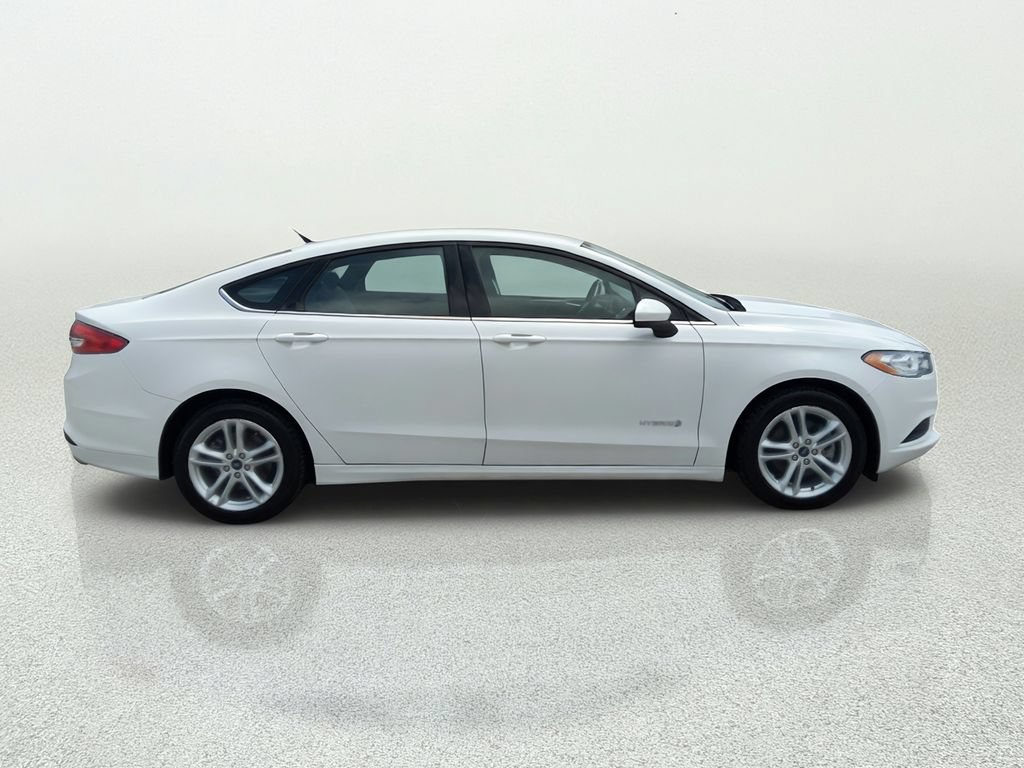 Used 2018 Ford Fusion S FWD image 8