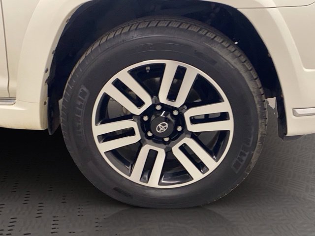 Used 2015 Toyota 4Runner Limited AWD/4WD image 37