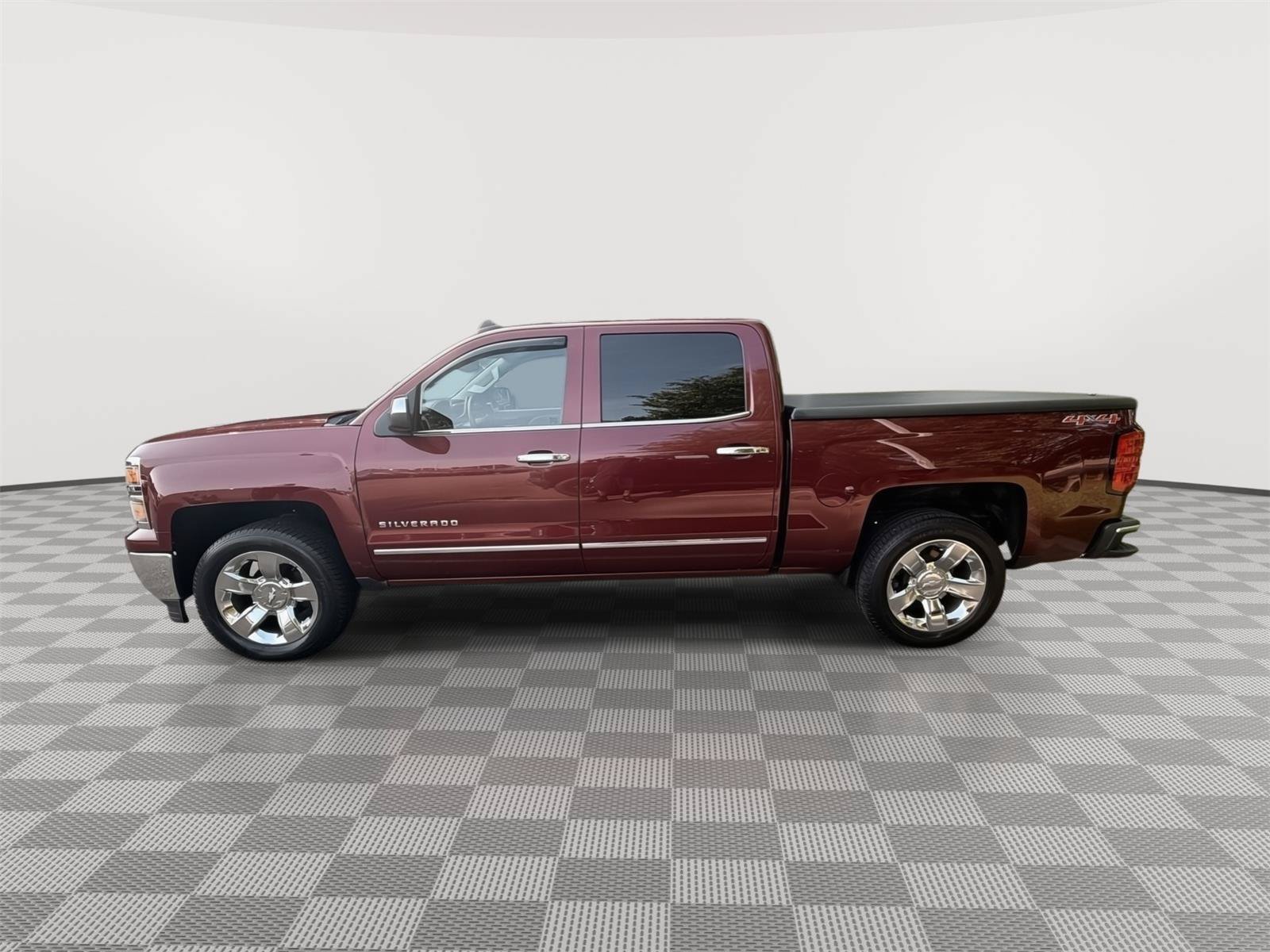 Used 2015 Chevrolet Silverado 1500 LTZ w/ LTZ Plus Package AWD/4WD image 4