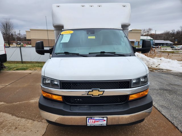Used 2021 Chevrolet Express 3500 w/ Power Convenience Package image 2