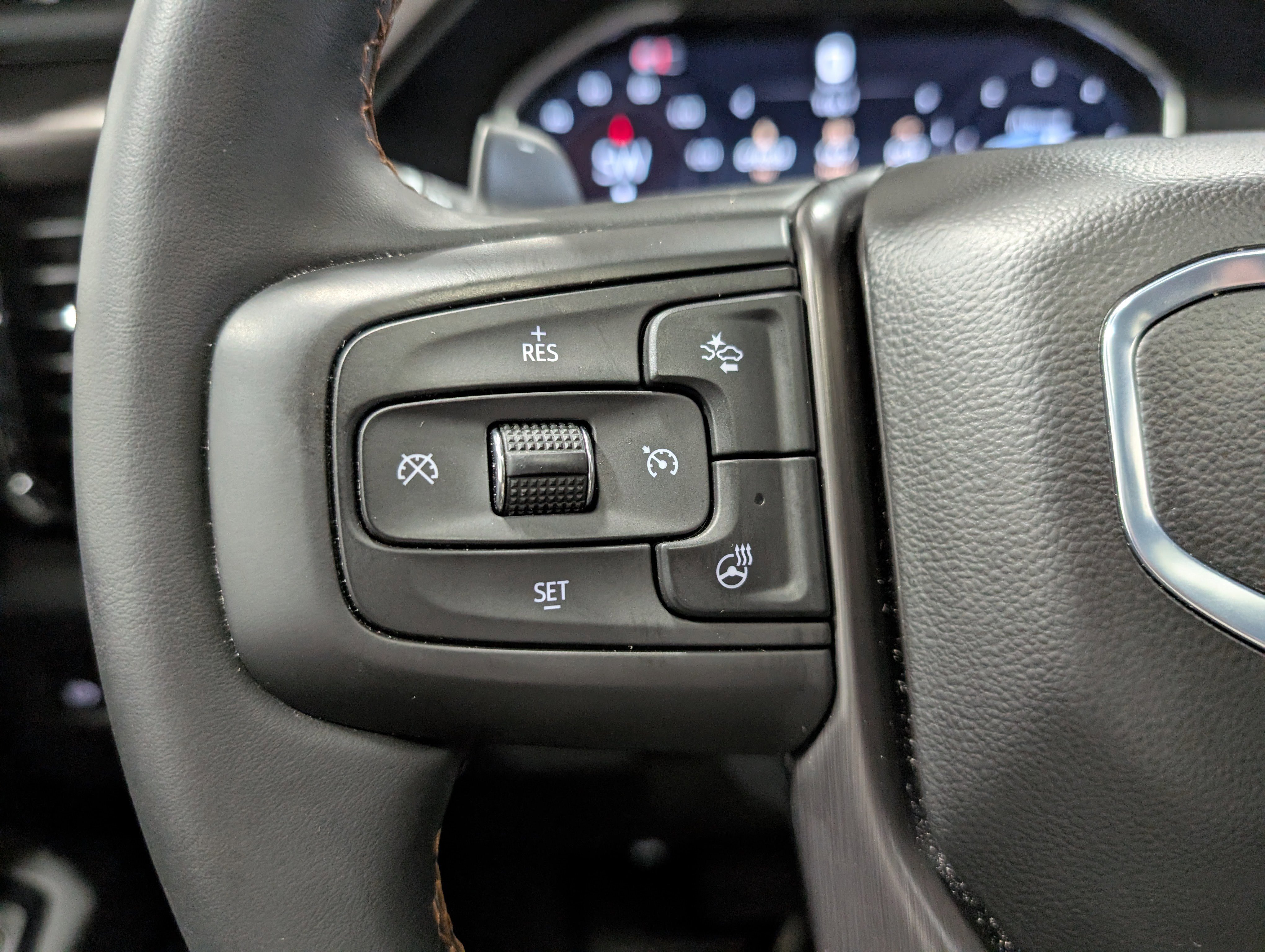 Used 2025 GMC Sierra 1500 AT4 w/ AT4 Premium Package image 21