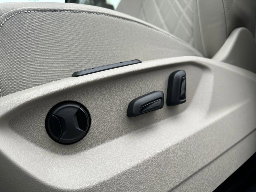 New 2026 Volkswagen Atlas SEL Premium R-Line image 4