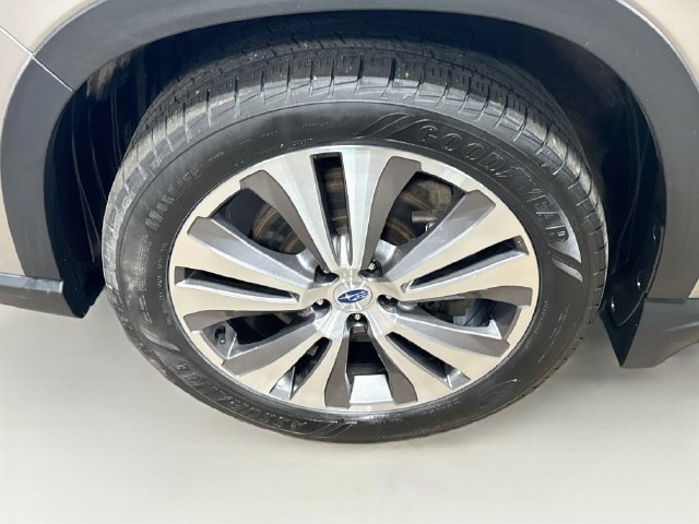 Used 2020 Subaru Ascent Limited AWD/4WD image 32