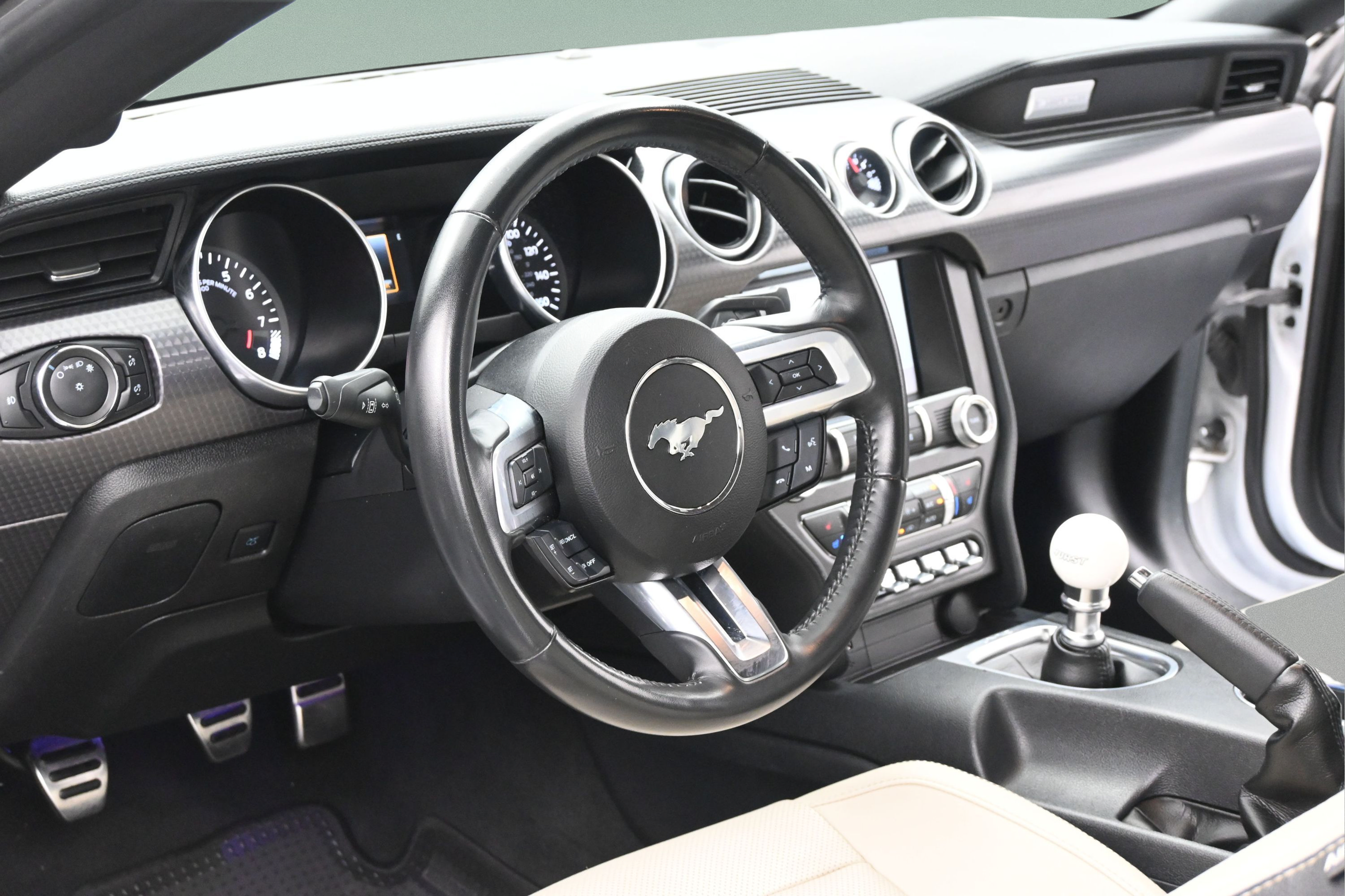 Used 2022 Ford Mustang GT Premium w/ GT Performance Package RWD image 12