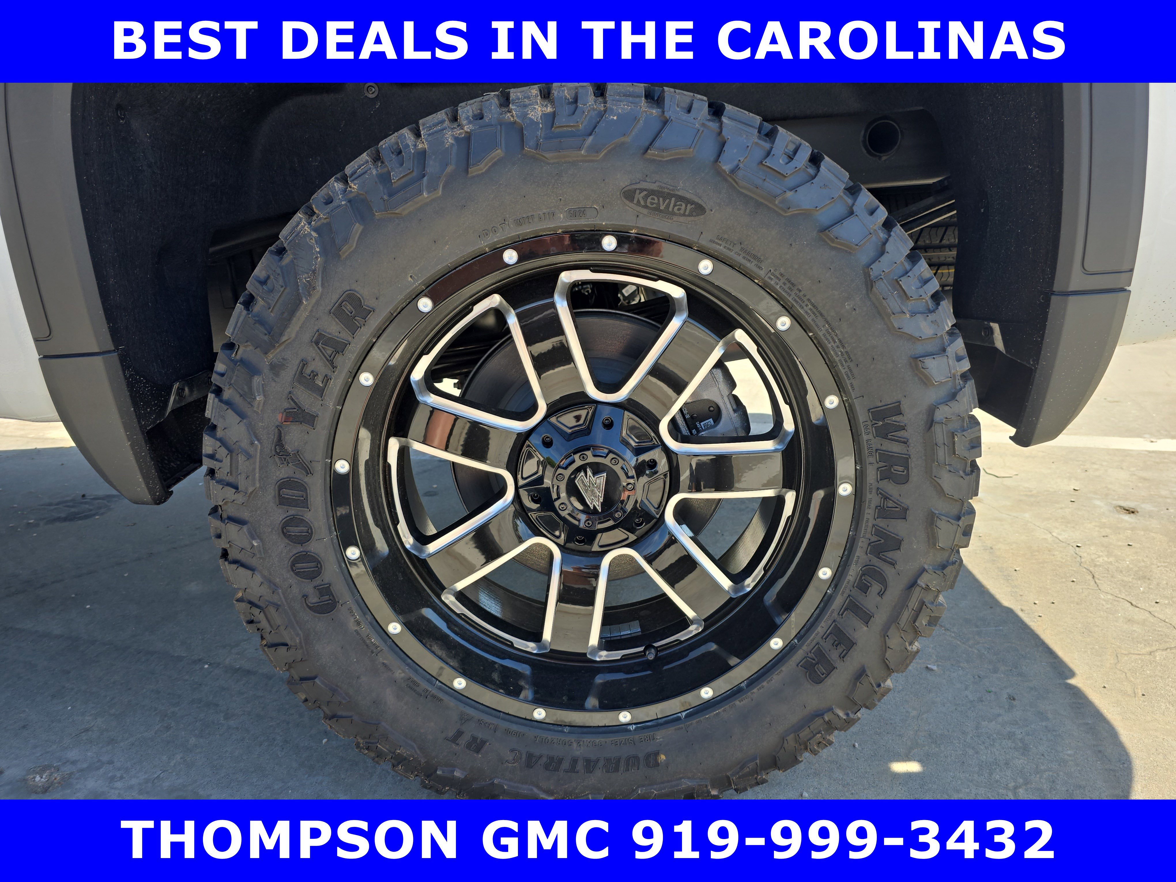 New 2026 GMC Sierra 1500 AT4 w/ Technology Package AWD/4WD image 37