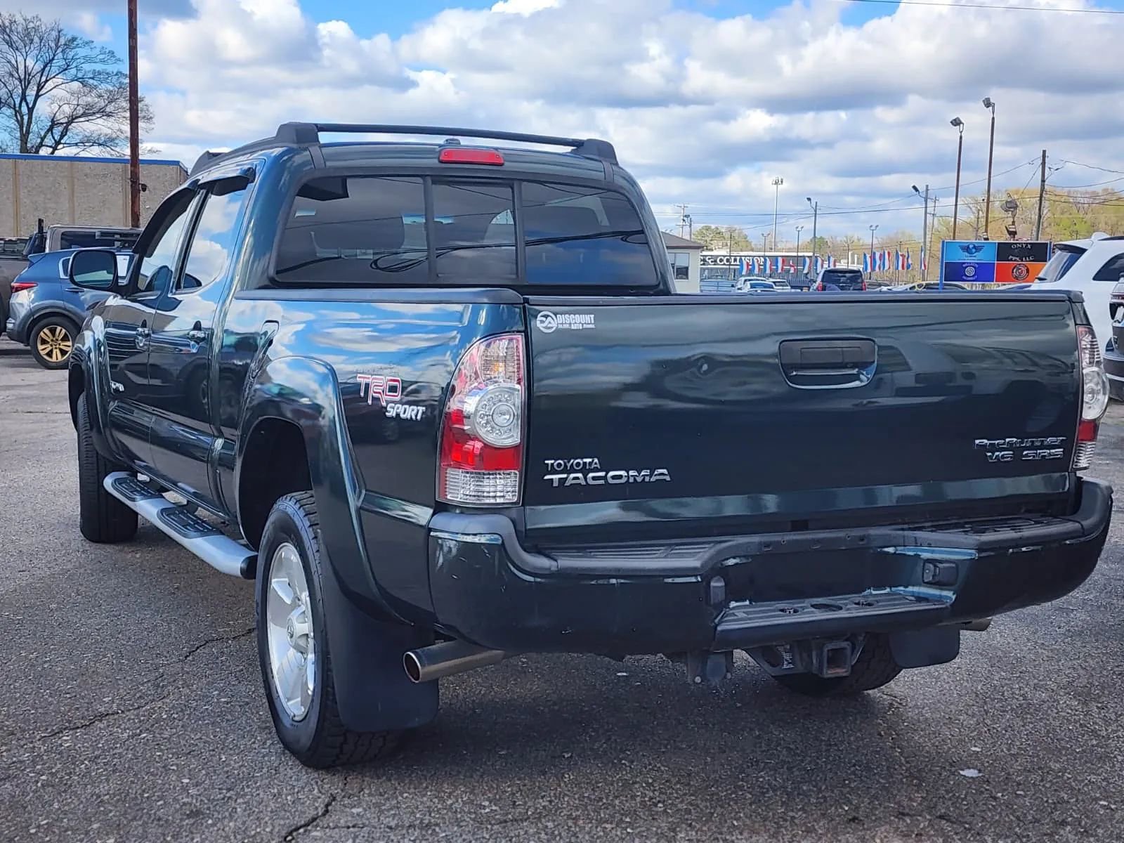 Used 2010 Toyota Tacoma PreRunner image 6