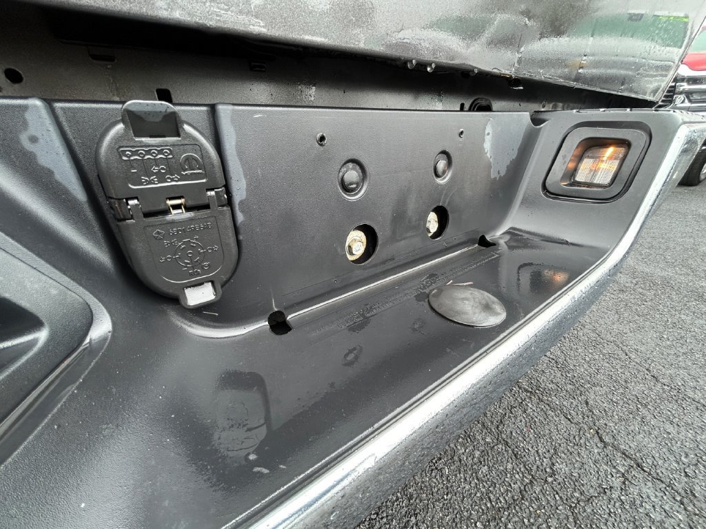 Used 2024 RAM 1500 Classic SLT AWD/4WD image 20