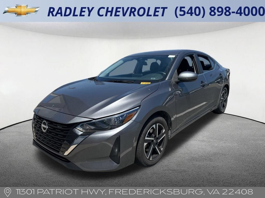 Used 2024 Nissan Sentra SV FWD image 2