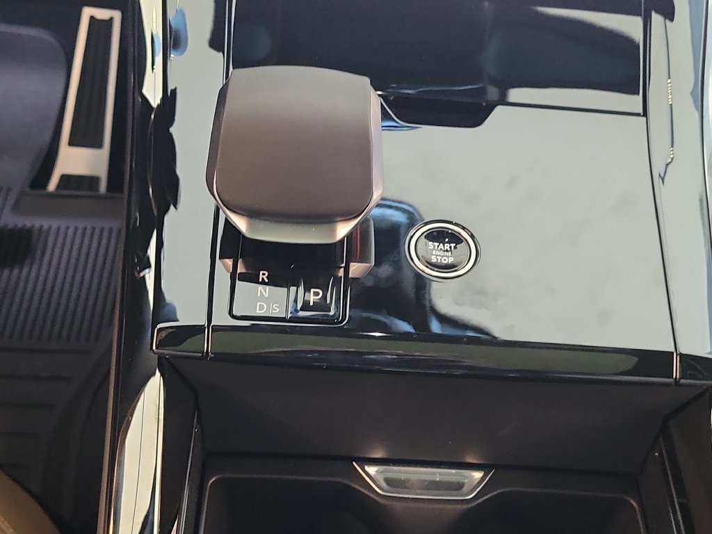 New 2026 Land Rover Range Rover Sport Dynamic SE AWD/4WD image 17