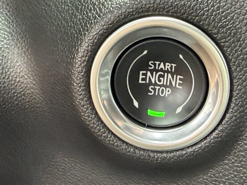 Used 2023 GMC Sierra 2500 SLT AWD/4WD image 32