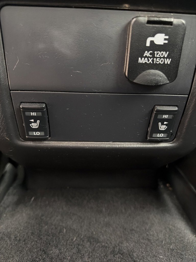 Used 2017 Nissan Pathfinder SL image 31