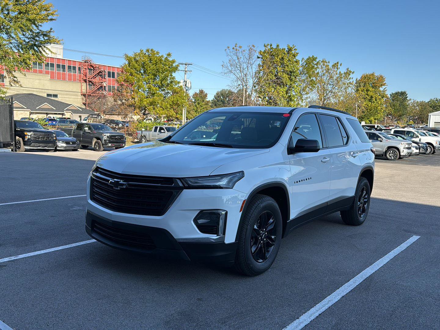 Used 2022 Chevrolet Traverse LS w/ Midnight/Sport Edition AWD/4WD image 7