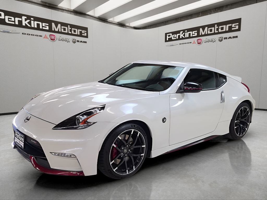 Used 2016 Nissan 370Z NISMO RWD image 1