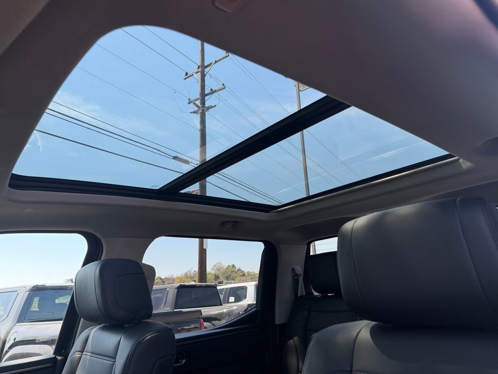 Used 2024 Toyota Tundra Limited image 30