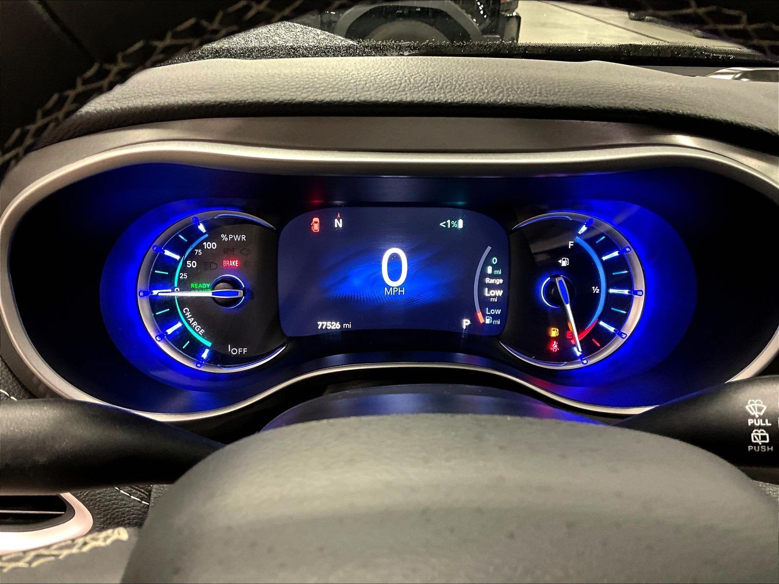 Used 2024 Chrysler Pacifica Limited FWD image 13