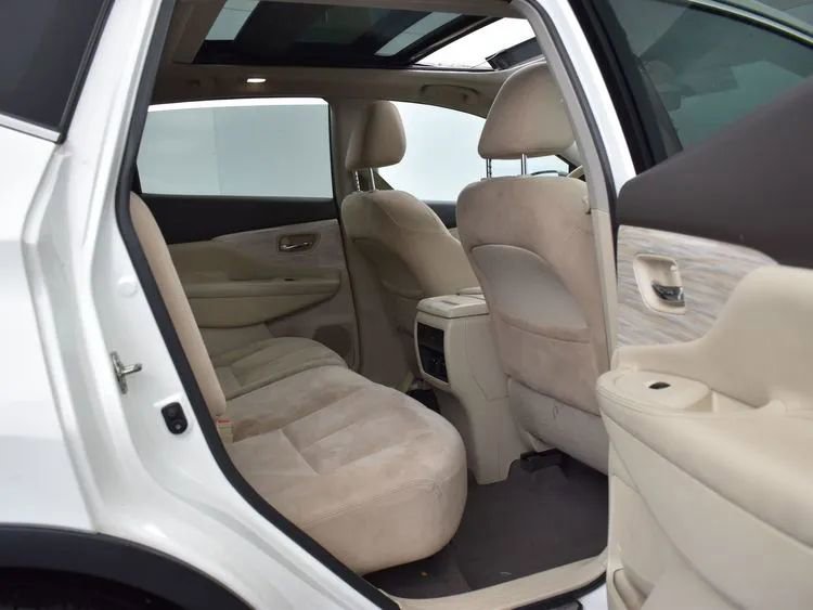 Used 2016 Nissan Murano SV w/ Premium Package image 18