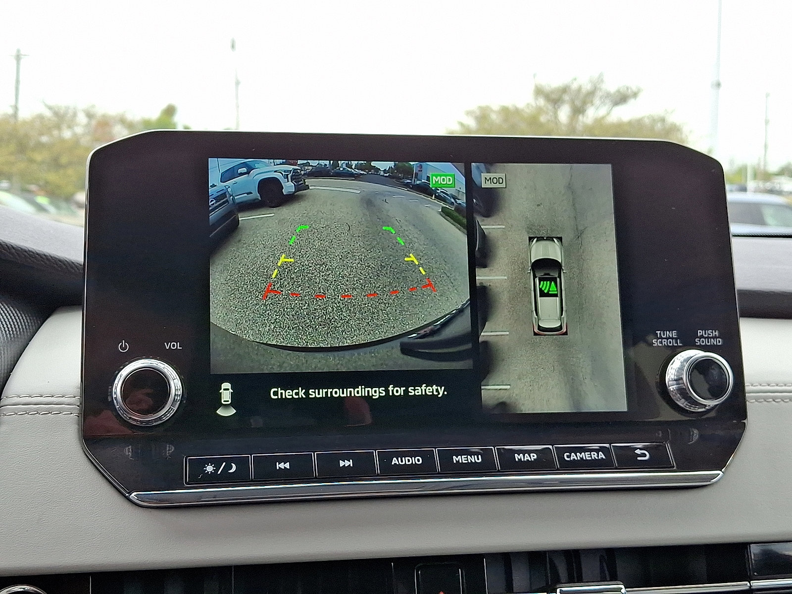 Used 2024 Mitsubishi Outlander SEL image 18