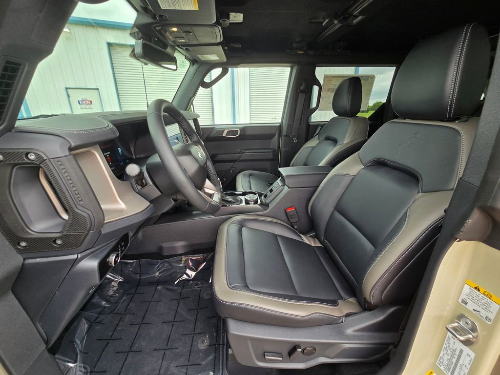 New 2026 Ford Bronco Outer Banks image 12